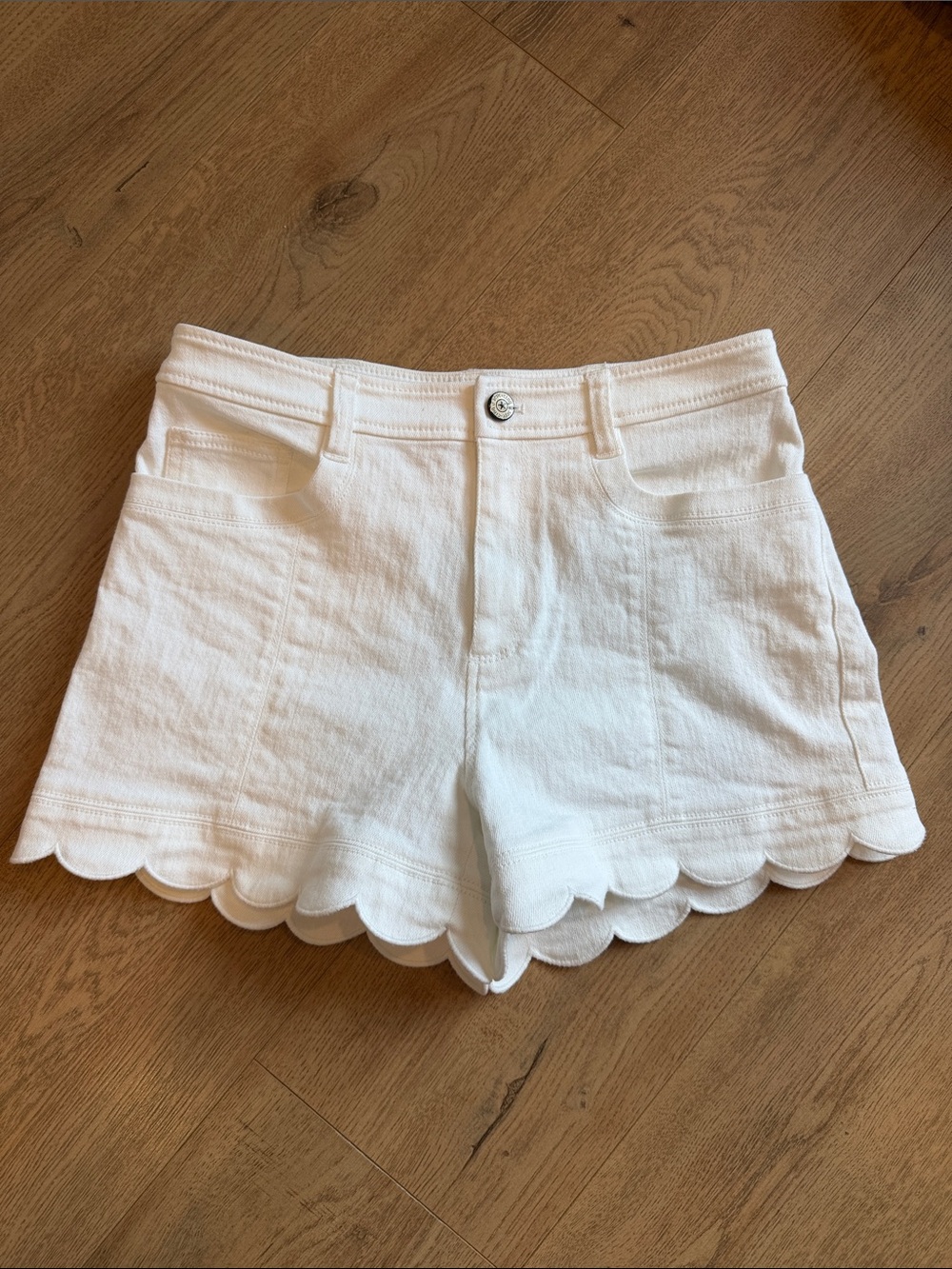 cinq a sept White Scalloped Hem High-Waist Shorts